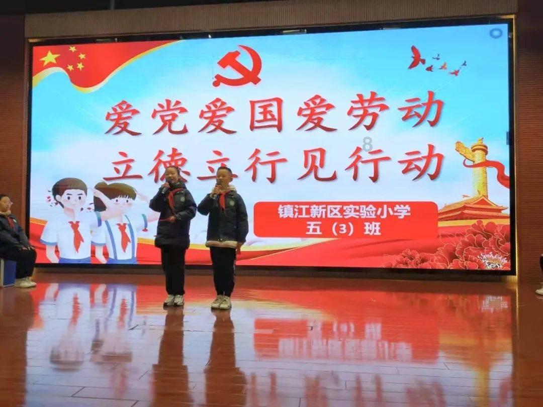 今天过新年，老公亲自下厨房，做出来的菜，女儿看了很感动